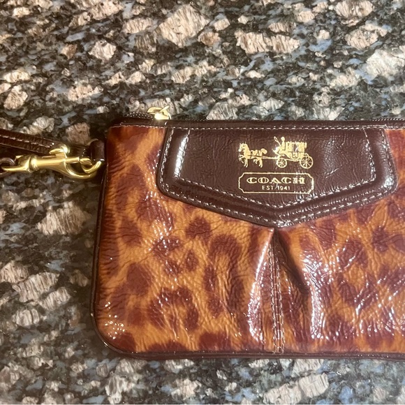 Coach Animal print patten leather clutch. Lovely rose satin interior. Vintage - Picture 4 of 4